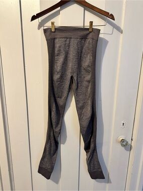 lululemon athletica Heathered Gray Seamless Leggings
